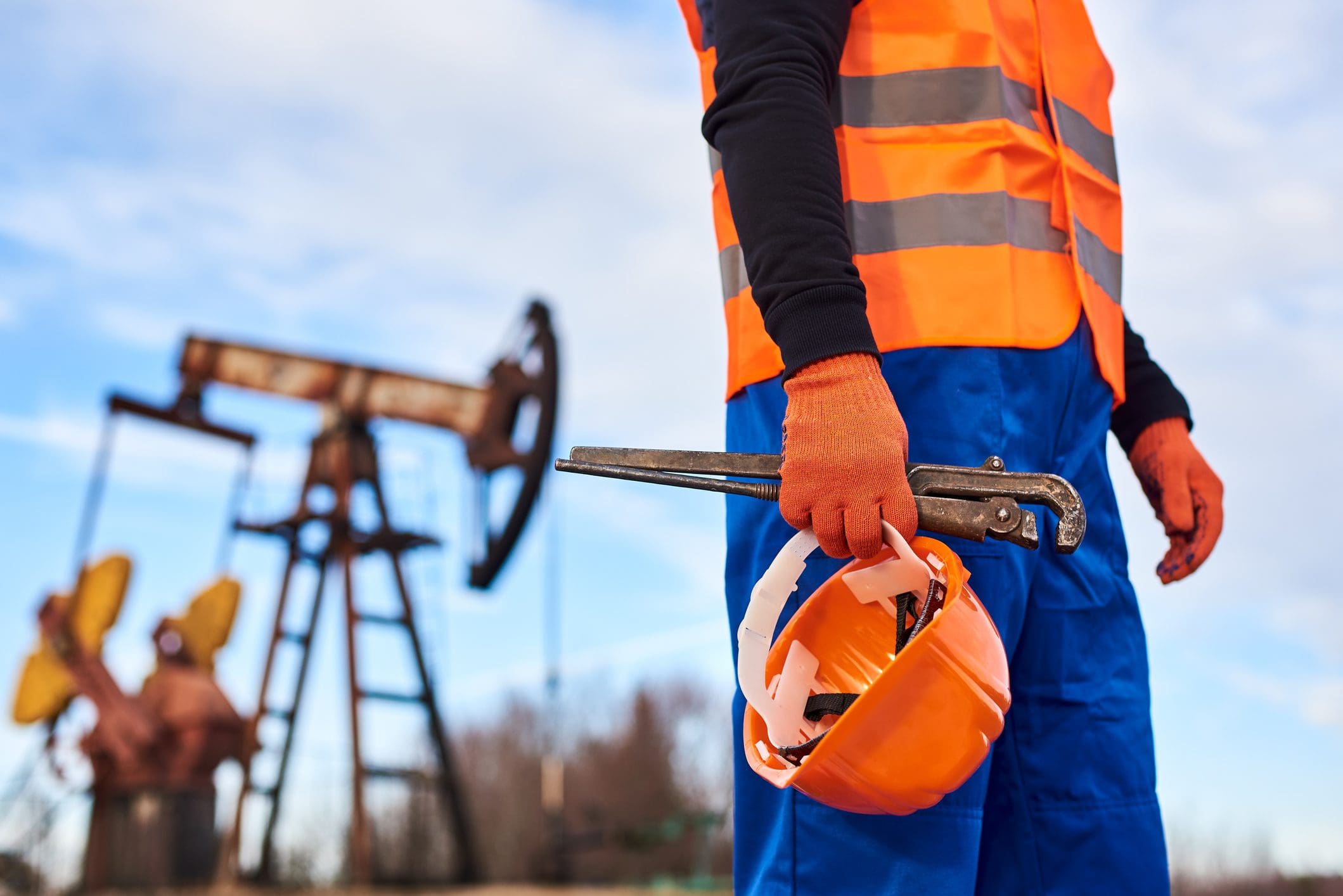 How Asset Tracking Software Saves Lives in the Oil Industry