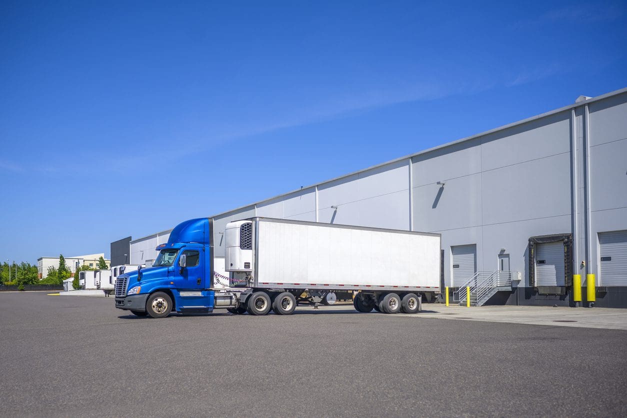 First and Last Mile Shipment Tracking: Enhancing Efficiency